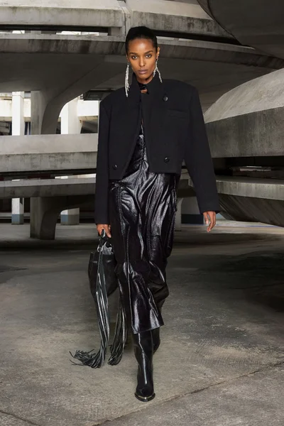 Look 45